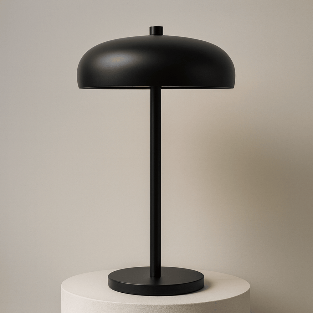 Lampe de chevet LED tactile au design minimaliste et éclairage sans fil, idéale pour bureau ou chambre.