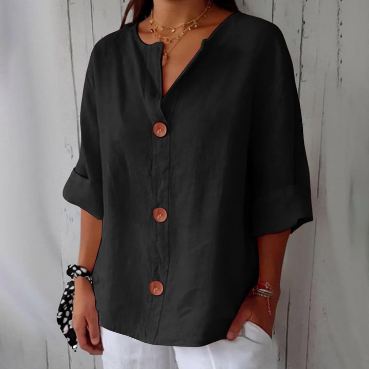 Blouse femme chic, col tunisien boutonnée, style naturel, élégance décontractée et confort.
