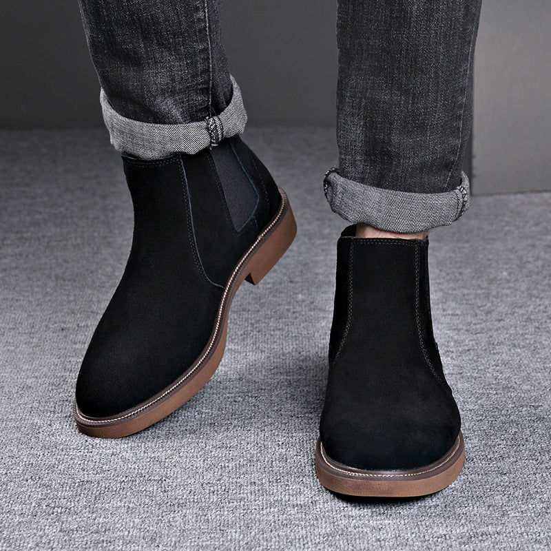 Bottines Chelsea noires élégantes pour hommes, confort quotidien et style urbain. Idéales automne-hiver.
