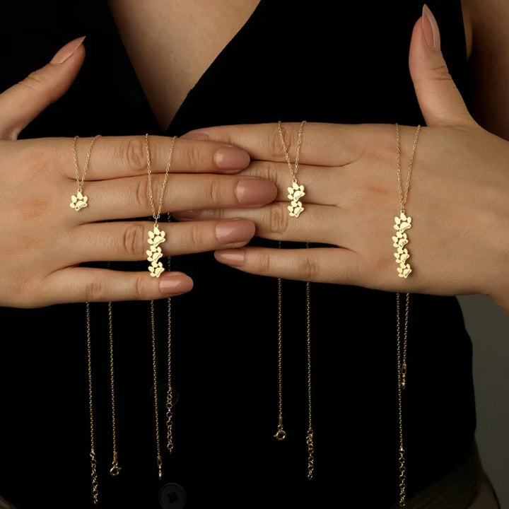 Bijou collier personnalisable empreinte de patte de chien ou chat, cadeau femme, symbole d'amour pour animaux.