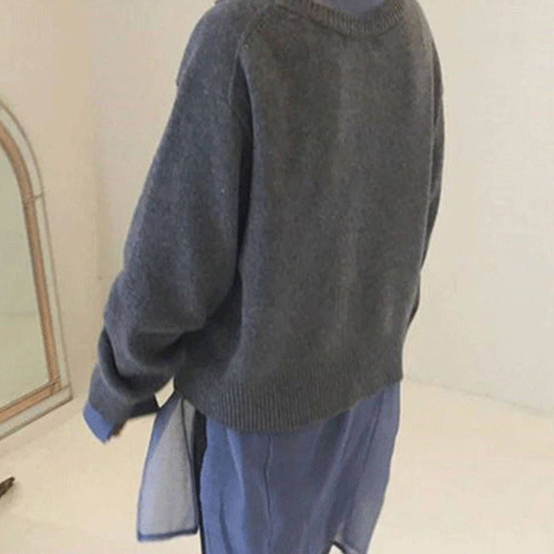 Cardigan femme vert, confortable et stylé. Ce vêtement décontracté mais chic est parfait pour la mode féminine.