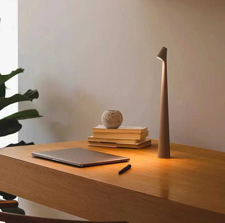 Lampe LED sans fil rechargeable, tactile, parfaite pour chambre ou salon, éclairage moderne.