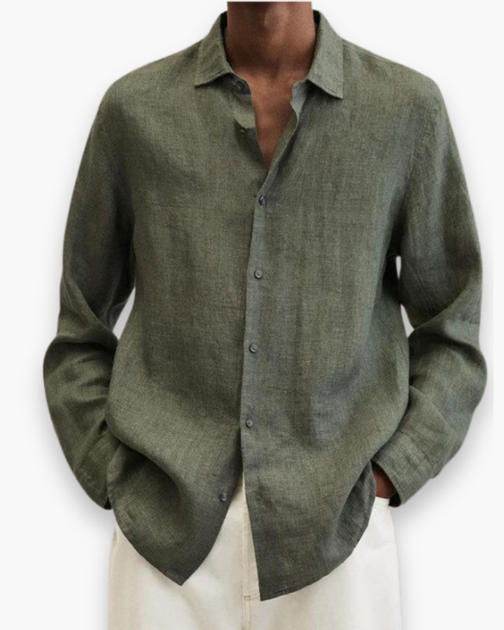 Chemise homme printemps-été, légère et élégante. Confort décontracté sophistiqué pour loisirs ou travail au bureau.