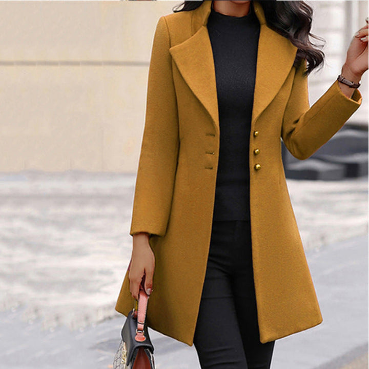 Manteau femme confortable, coupe élégante, idéal pour la mode d'hiver et rester au chaud en extérieur.