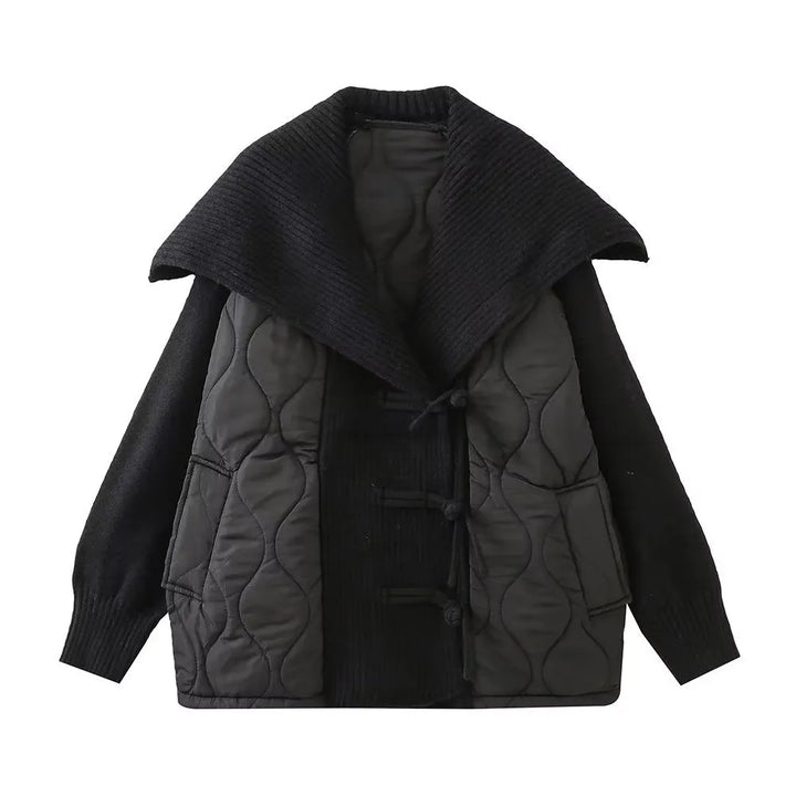 Pull femme oversize décontracté à col marin élégant. Idéal pour un look confortable et mode automne-hiver.