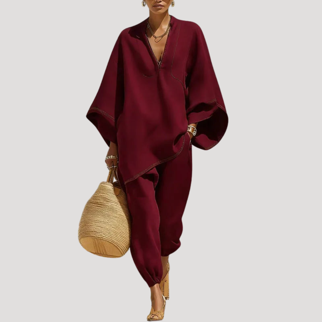 Tenue deux pièces femme en lin, chic et décontractée, idéale pour un confort estival.