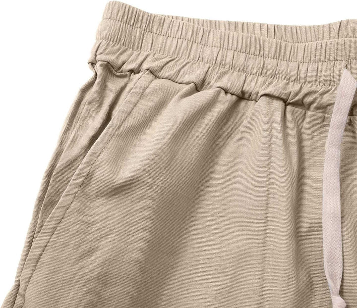 Short mode homme beige clair, coupe décontractée, idéal pour les vacances et la saison estivale.