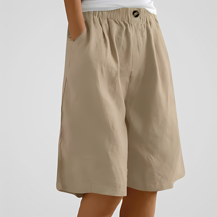 Short d'été femme léger et confortable. Coupe ample décontractée, parfait pour le quotidien ou les vacances.