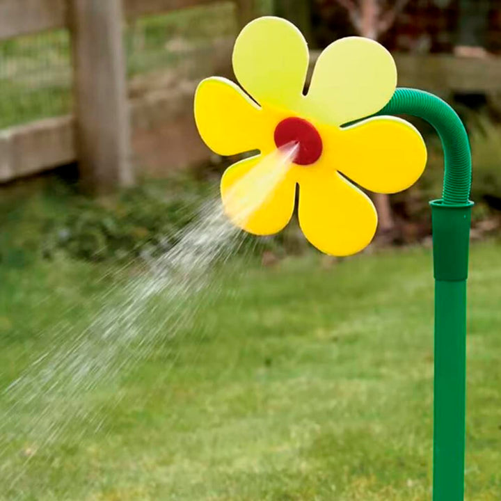 Accessoire de jardin en forme de fleur, pulvérisateur pour arrosage des plantes extérieures.
