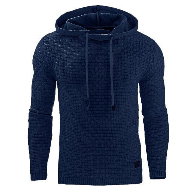 Sweat à capuche homme, un incontournable de la mode masculine, pour un style décontracté chic.