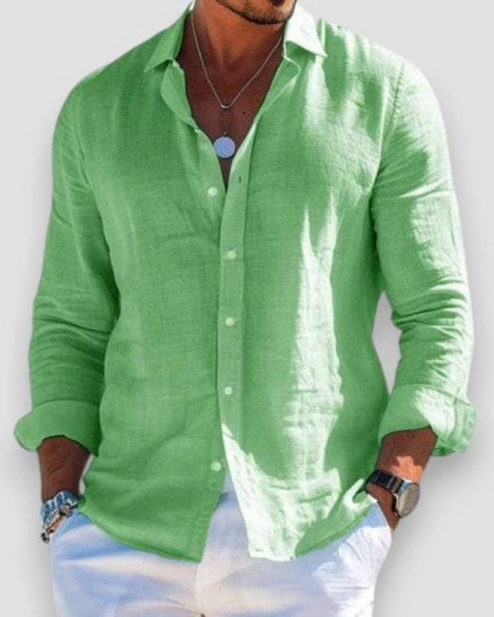 Chemise homme estivale avec tissu léger, idéale pour le confort et un style décontracté chic. Grandes tailles.