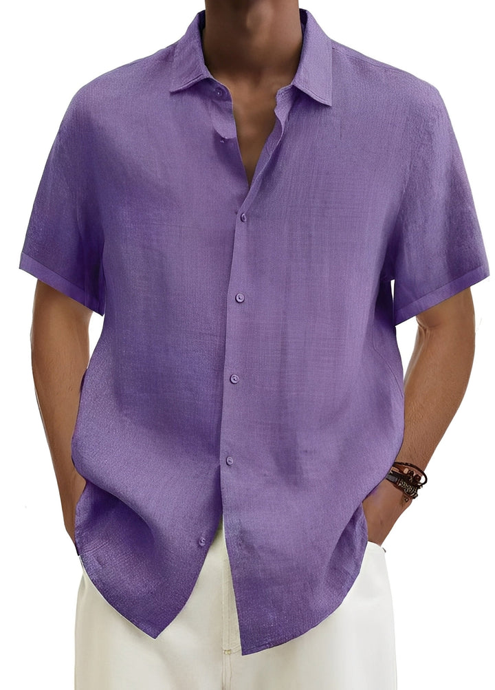 Chemise homme légère à coupe ample, parfaite pour l'été. Vêtement confortable pour les loisirs printaniers.