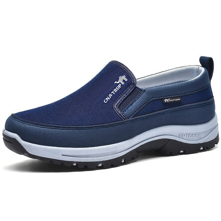 Paire de chaussures orthopédiques imperméables pour femmes, robustes et élégantes, parfaites pour le froid et la pluie.