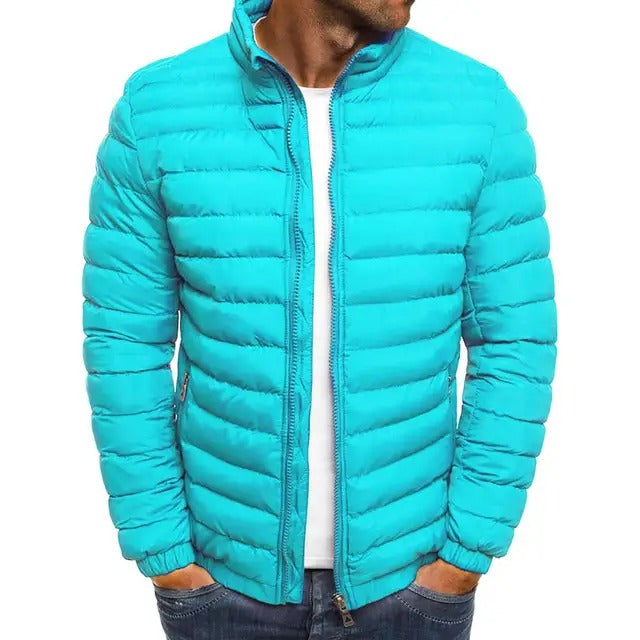 Doudoune matelassée homme ultra-légère, coupe moderne. Parfaite pour une élégance décontractée en mi-saison.