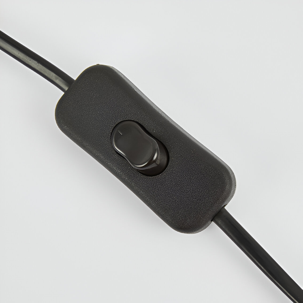 Lampe de lecture LED à pince. Bras réglable flexible pour un éclairage doux et précis, design moderne.