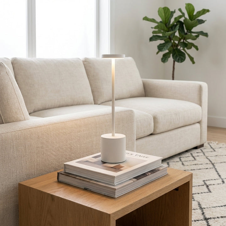 Éclairage d'ambiance LED sans fil, design contemporain, luminosité réglable au toucher et portable.
