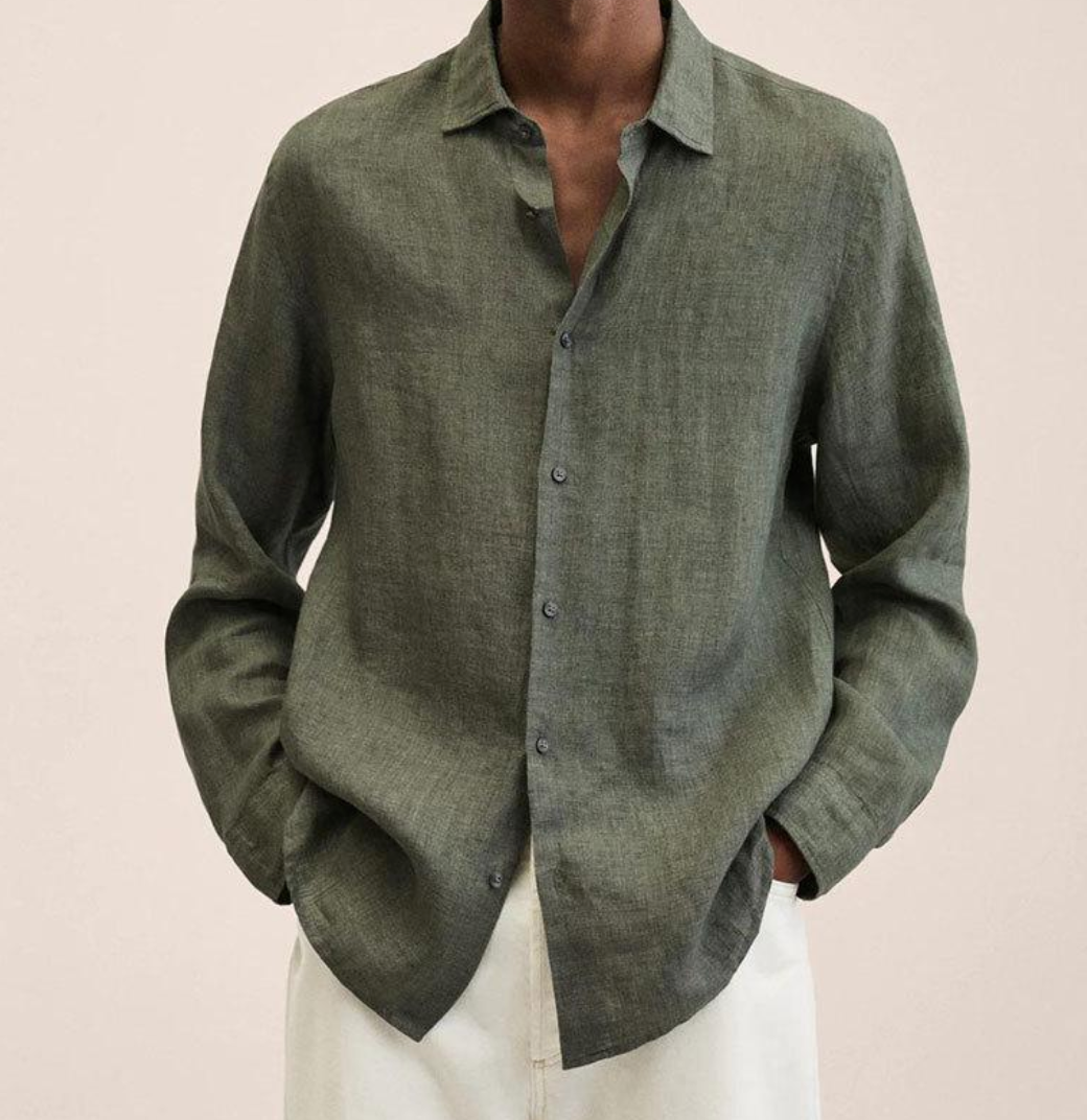 Chemise décontractée homme en lin, légère et respirante, idéale pour un style estival élégant.