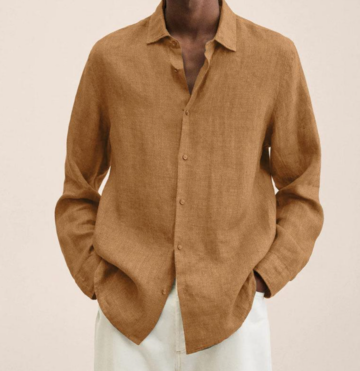 Chemise à manches longues en lin pour homme, élégance décontractée et légèreté.