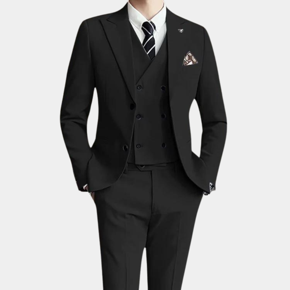 Costume homme 3 pièces noir élégant pour mariage ou cérémonie. Inclut veste, pantalon et gilet formel.