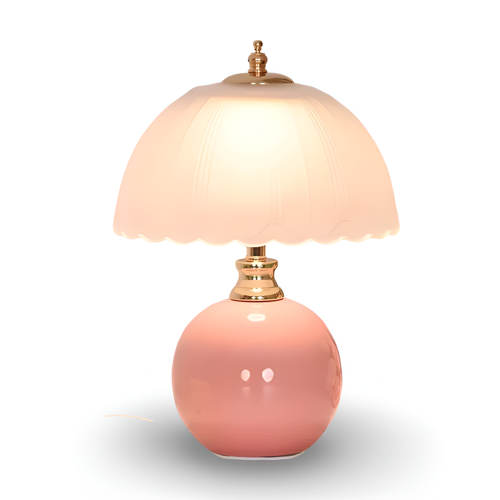 Lampe d'ambiance dôme en céramique pour table de chevet ou console. Apporte lumière douce et style moderne.