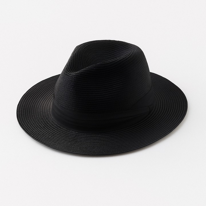 Chapeau Panama léger pour protection solaire efficace. Accessoire mode unisexe idéal plage, vacances d'été.