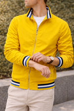 Jaune