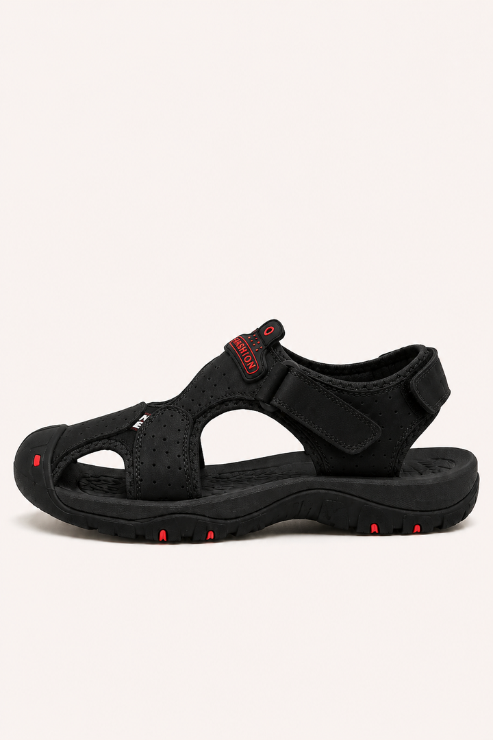 Sandales homme robustes et réglables pour randonnée. Protection orteils et aération optimale pour un été actif et confortable.
