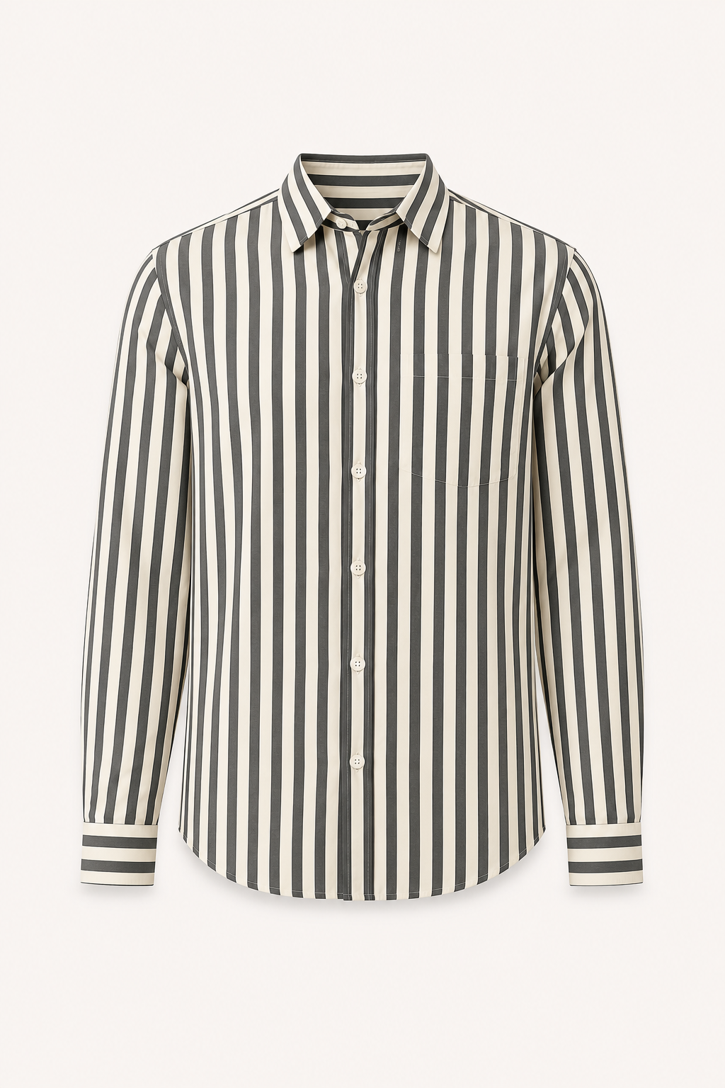 Mode masculine: chemise rayée décontractée hommes. Tendance et élégante pour les journées de printemps-été.
