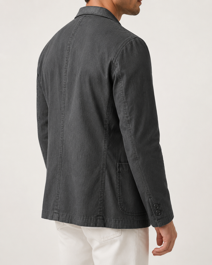 Veste homme élégante pour l'été, blazer deux boutons chic et moderne, coloris clair.