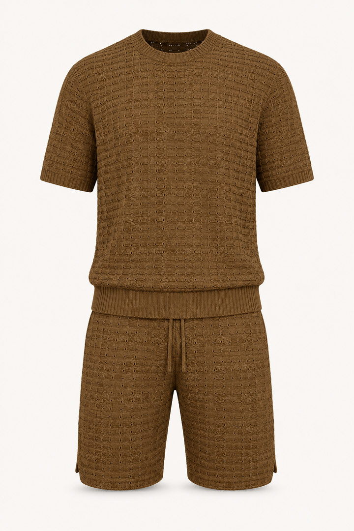 Ensemble mode masculine été: T-shirt à motif et short respirant, parfait pour le style décontracté.