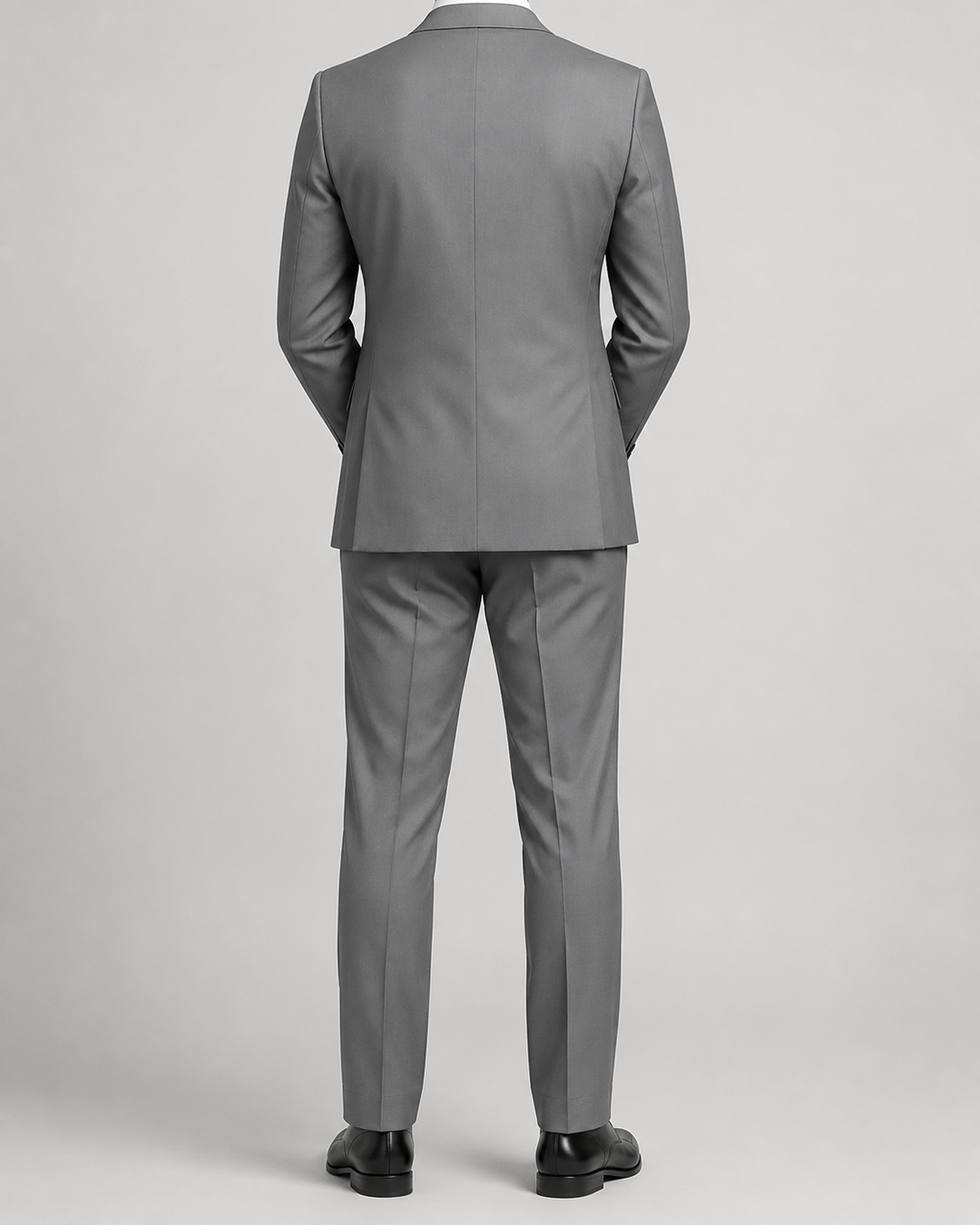 Costume homme grandes tailles, 3 pièces ajusté. Confort et style classique.