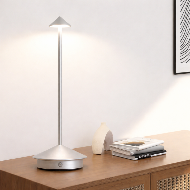 Lampe de chevet moderne, sans fil, tactile, LED rechargeable, un essentiel pour votre chambre.