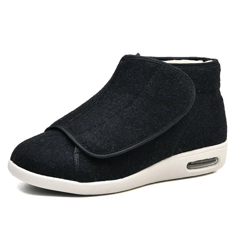 Paire de chaussures orthopédiques unisexes chaudes et larges, parfaites pour le confort et la marche hivernale.