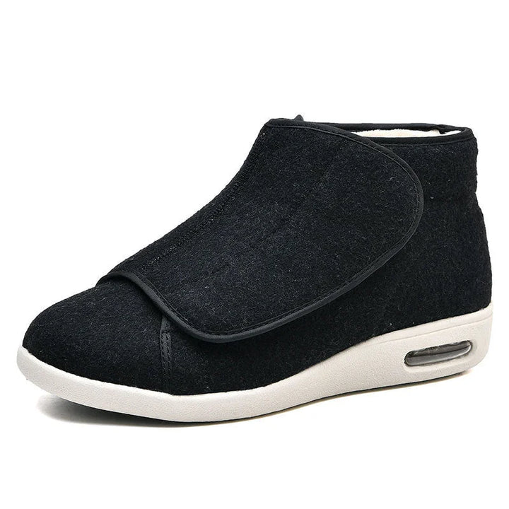 Paire de chaussures orthopédiques unisexes chaudes et larges, parfaites pour le confort et la marche hivernale.