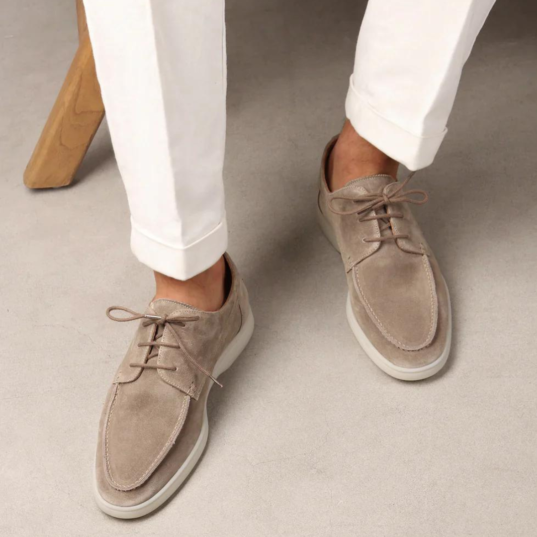 Chaussures de cérémonie homme à lacets, parfaites pour occasions spéciales.