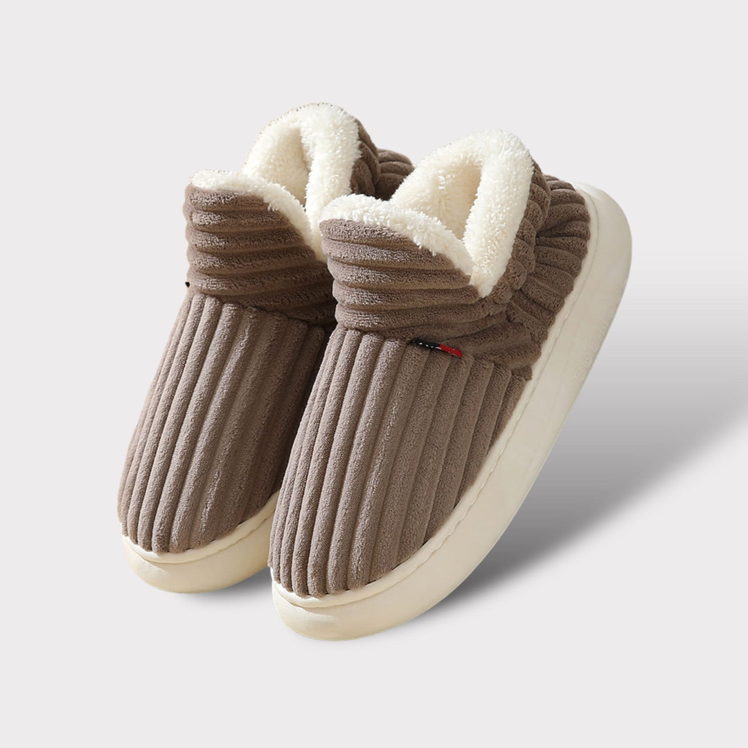 ComfyCush: chaussons d'hiver douillets et confortables pour hommes et femmes, antidérapants.