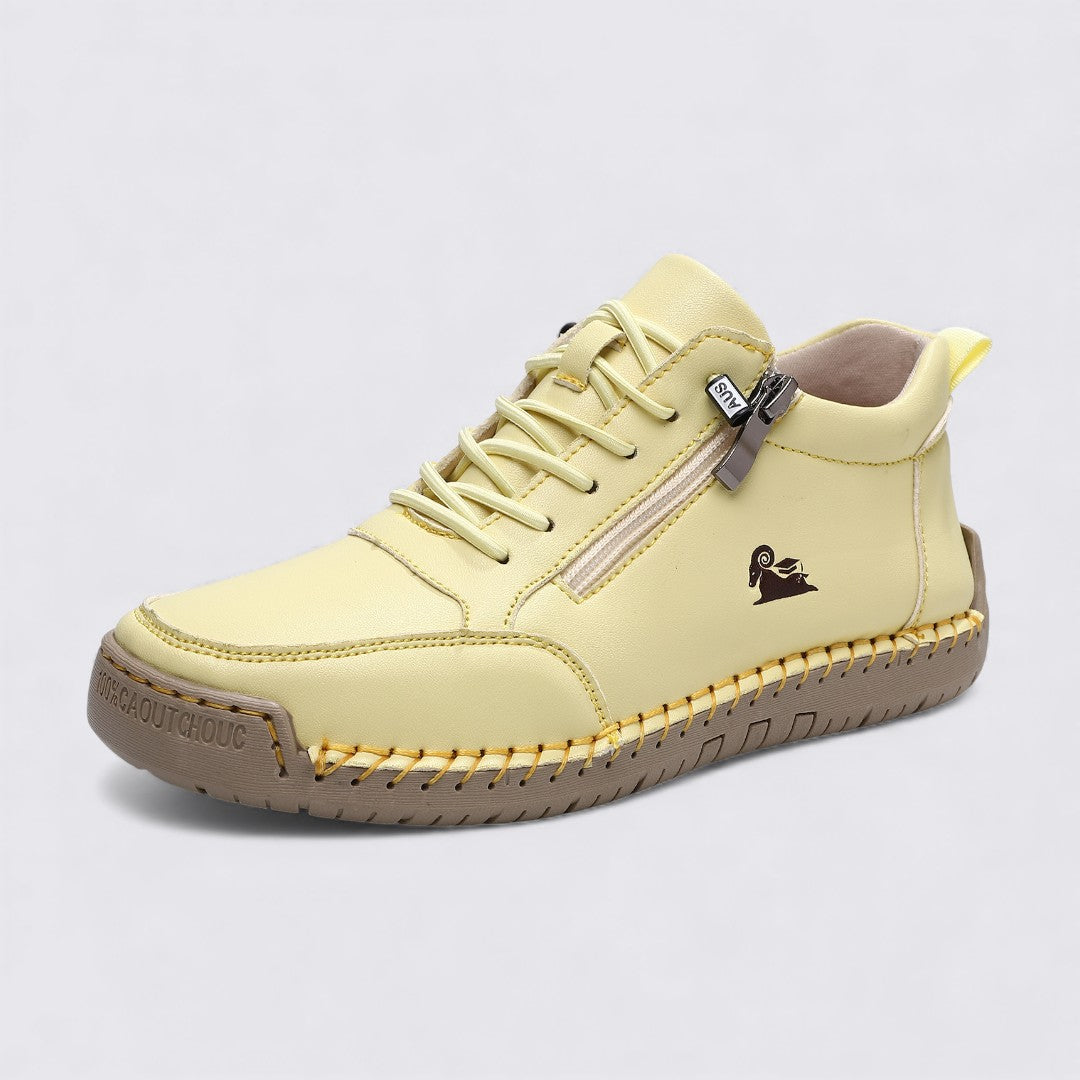 Chaussures montantes femme casual à zip, parfaites pour un style décontracté et confortable.
