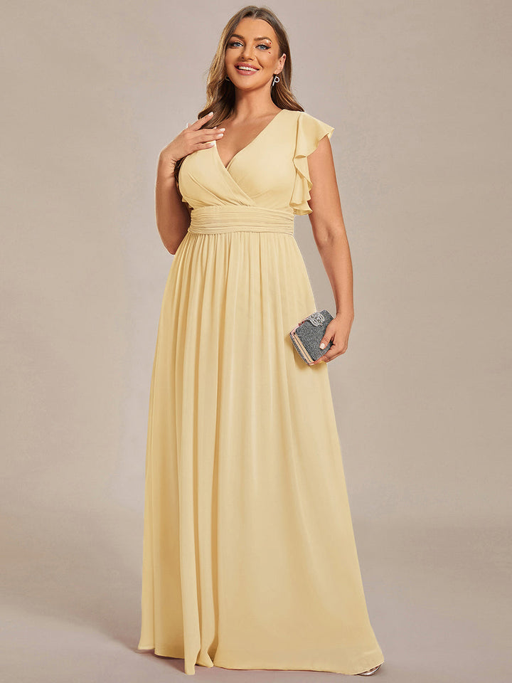 Robe de soirée chic, dos ouvert, manches courtes. Maxi et fluide pour une fête élégante et sensationnelle, femme.