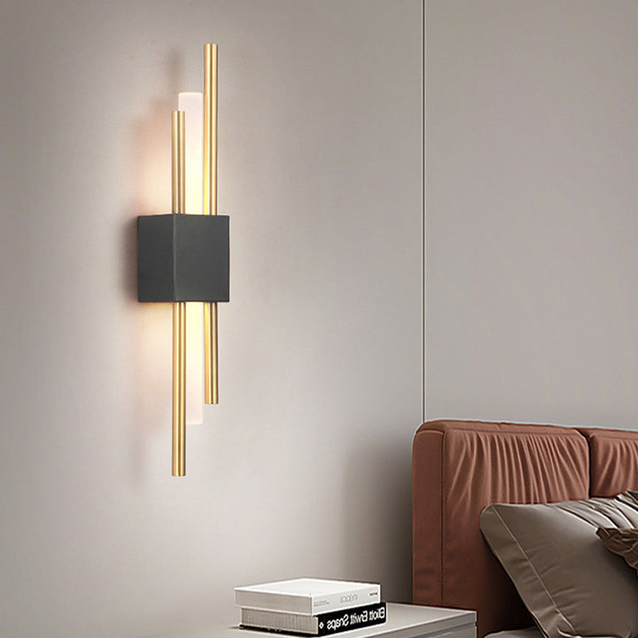 Éclairage LED fixation murale, moderne noir et or pour salon.