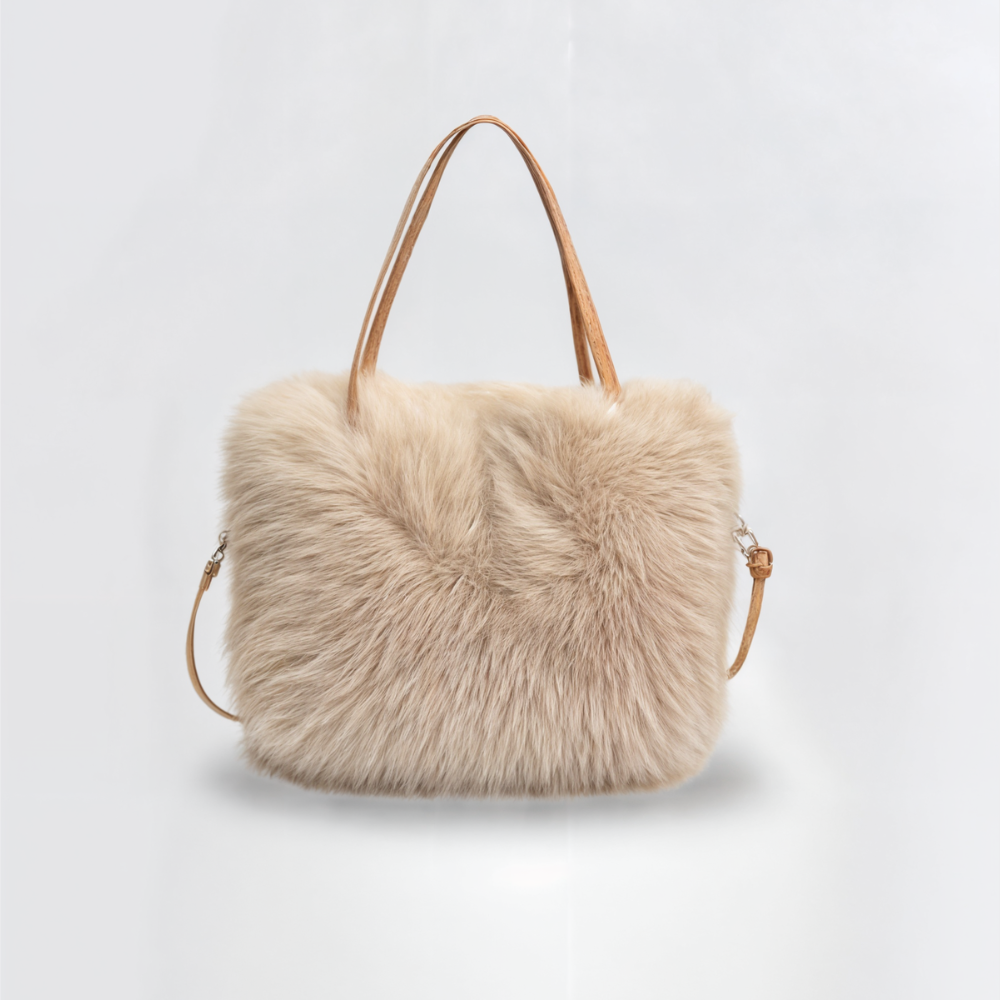Sac bandoulière élégant en peluche douce beige pour femme, fausse fourrure et cuir végétalien, parfait pour l'hiver.