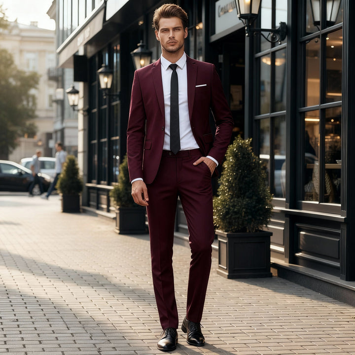 Tenue de cérémonie homme, costume formel bleu foncé, confortable et élégant pour événements spéciaux.