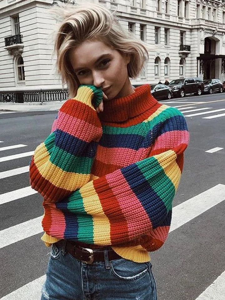 Pull femme doux à rayures arc-en-ciel multicolores, style confortable et mode pour l'automne-hiver.