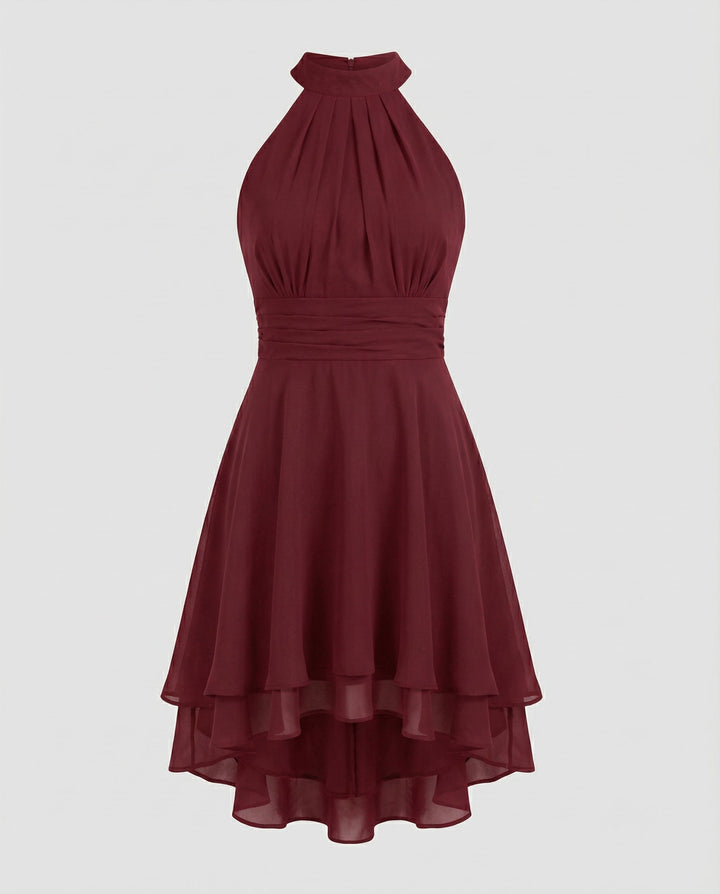 Mini robe plissée femme, design sans manches, style chic et décontracté, idéale pour l'été.