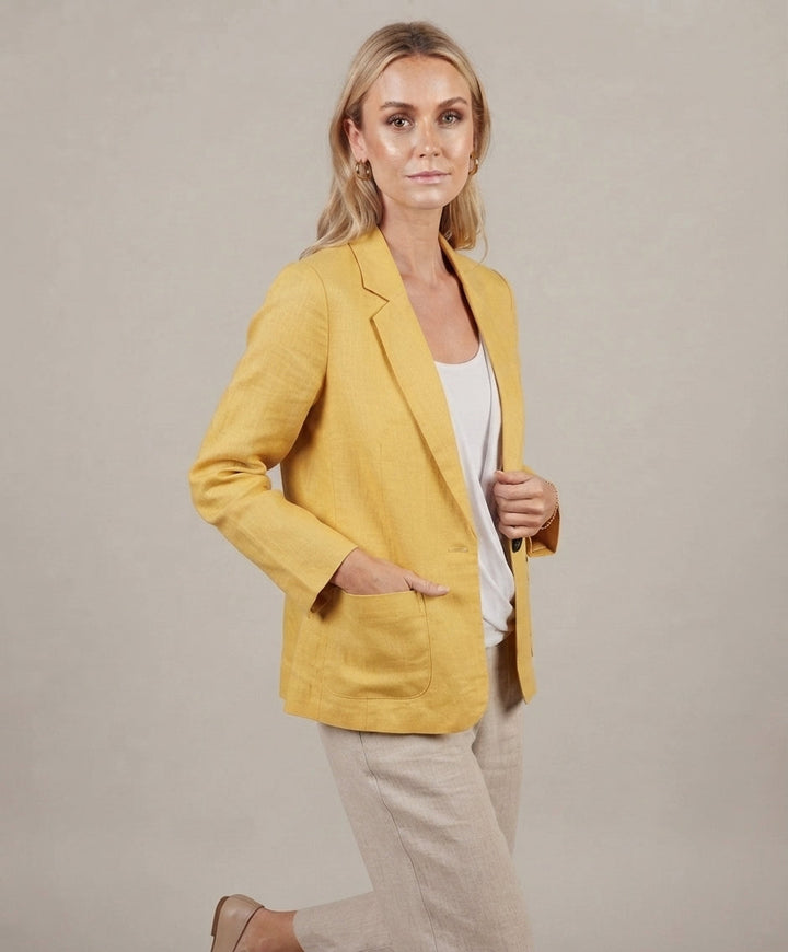 Blazer femme ample et confortable, manches mi-longues. Parfait pour la mode printemps/automne chic.