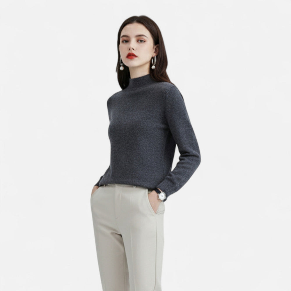 Pull femme chic et confortable, col roulé. Parfait pour une garde-robe polyvalente.