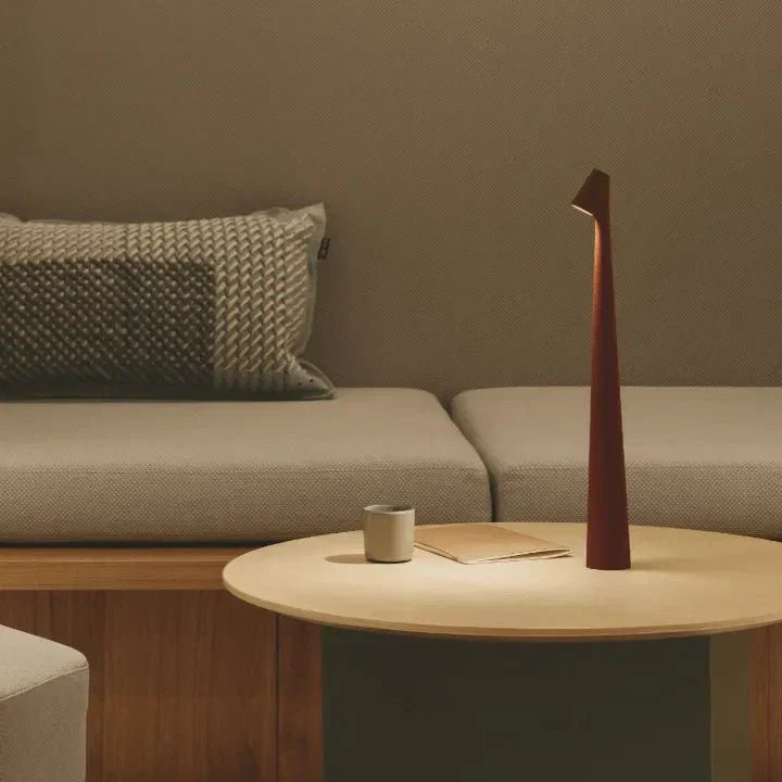 Lampe d'appoint LED rechargeable, portable, parfaite pour une ambiance cosy intérieure/extérieure.