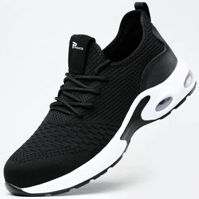 Chaussures de sécurité homme avec embout acier et semelle anti-perforation pour le travail sur chantier.