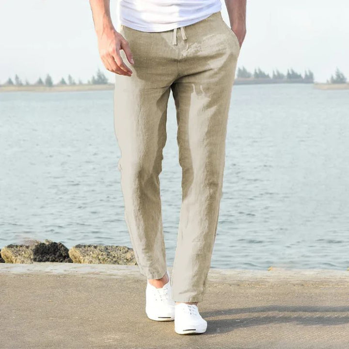 Pantalon en lin pour homme, coupe décontractée et confortable. Idéal pour l'été, léger et respirant.