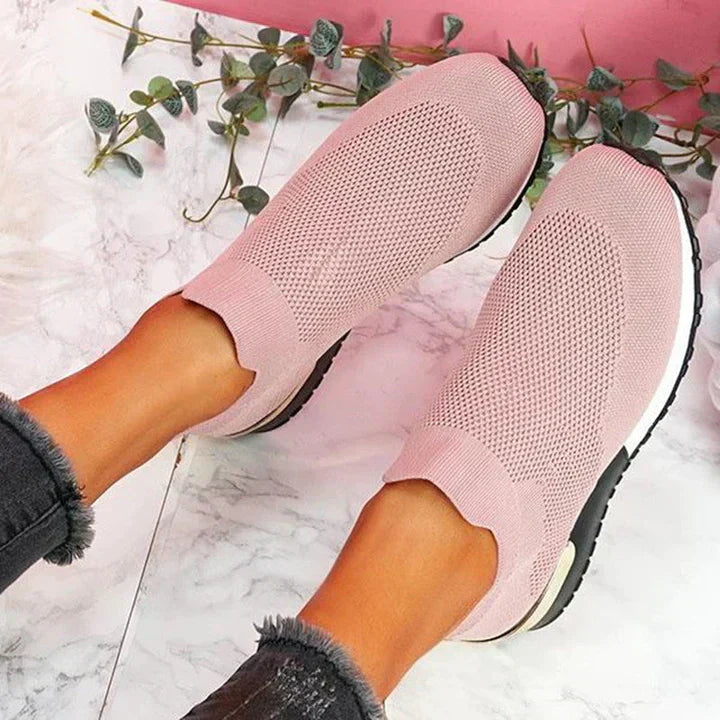 Chaussures femme orthopédiques pour le bien-être, style décontracté chic et confort durable.