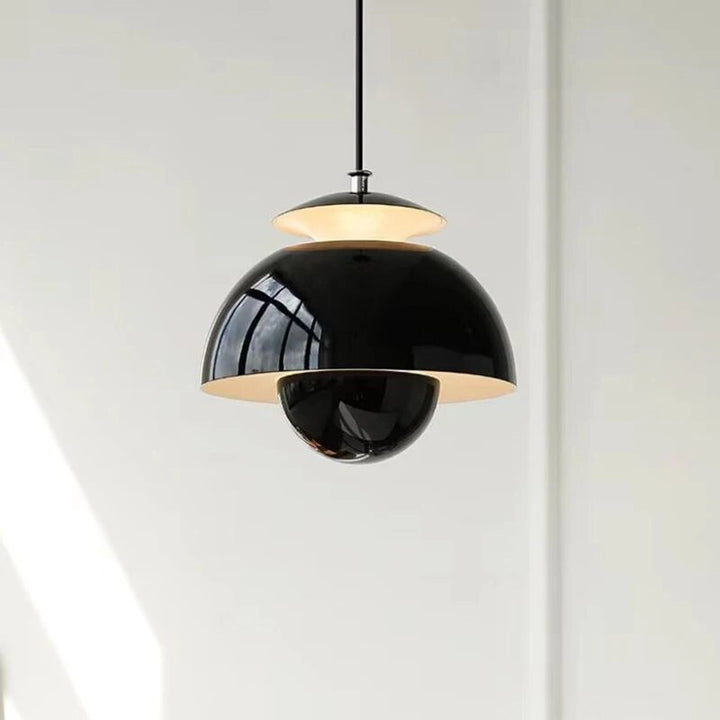 Lustre LED moderne scandinave, design élégant pour éclairage intérieur contemporain.